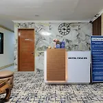 RedDoorz Syariah near Karawang Central Plaza